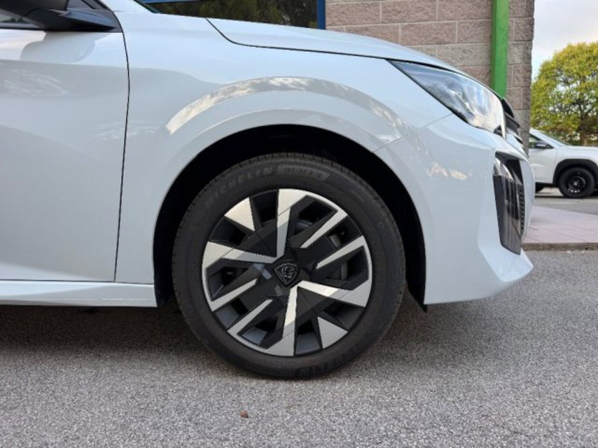Peugeot 208 1.2 puretech Active s&s 100cv (7)