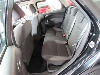 Ford Focus Station Wagon 1.6 TDCi 115 CV SW Titanium (10)