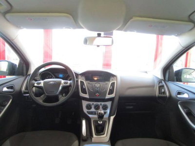Ford Focus Station Wagon 1.6 TDCi 115 CV SW Titanium (7)