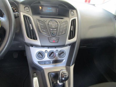 Ford Focus Station Wagon 1.6 TDCi 115 CV SW Titanium (8)