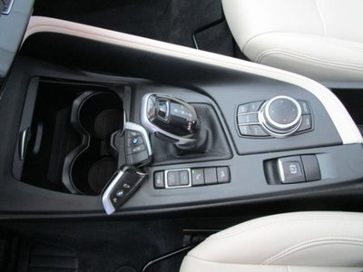 BMW X1 xDrive18d Business Advantage (13)
