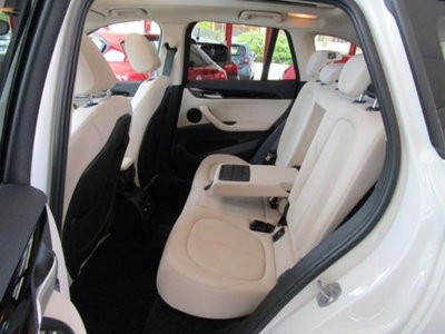 BMW X1 xDrive18d Business Advantage (9)