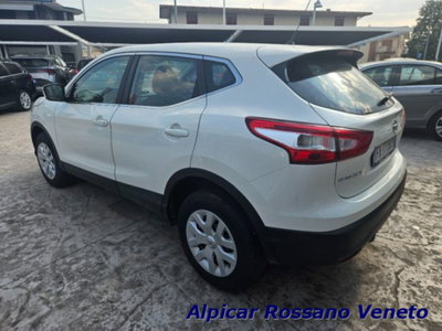 Nissan Qashqai 1.5 dCi Business (2)