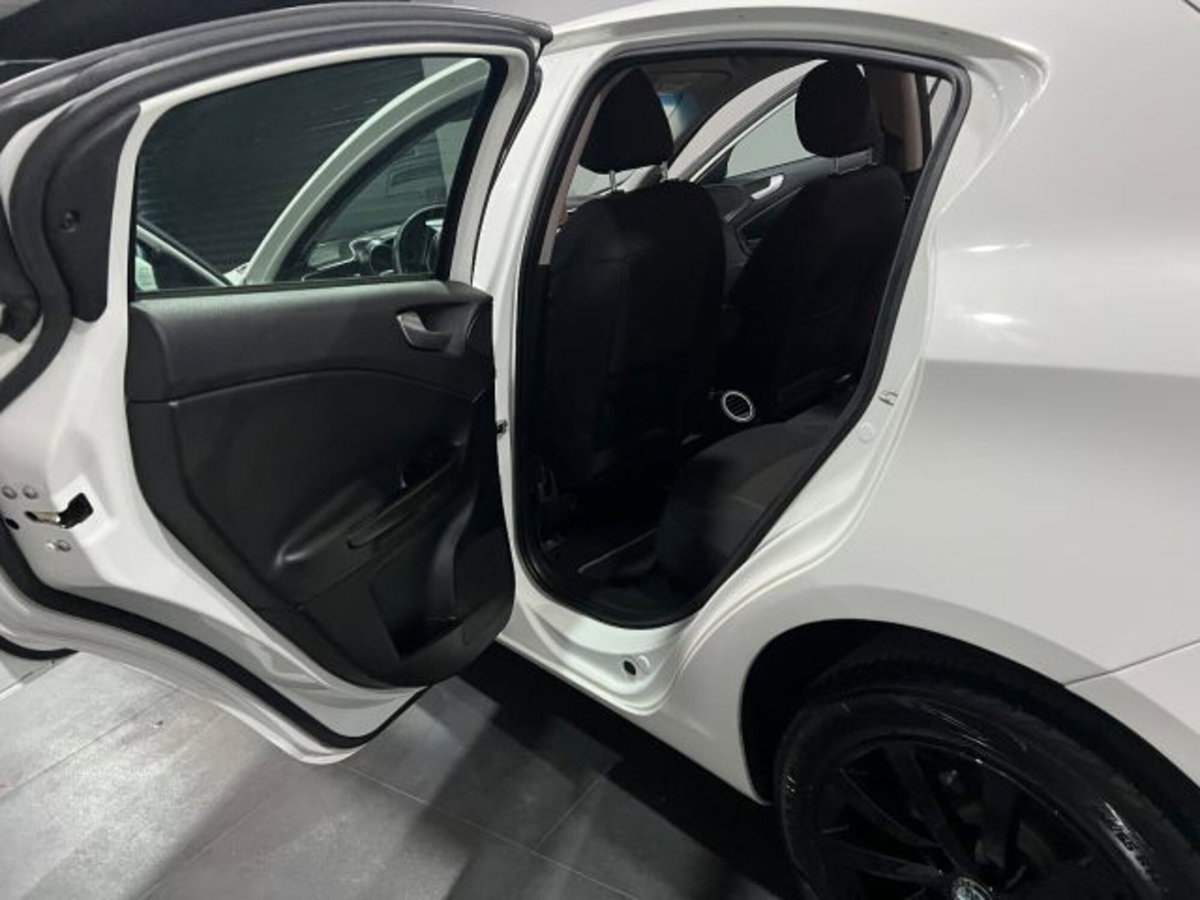 Alfa Romeo Giulietta 1.6 JTDm Giulietta 120cv (10)
