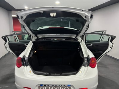 Alfa Romeo Giulietta 1.6 JTDm Giulietta 120cv (12)