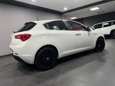 Alfa Romeo Giulietta 1.6 JTDm Giulietta 120cv (4)