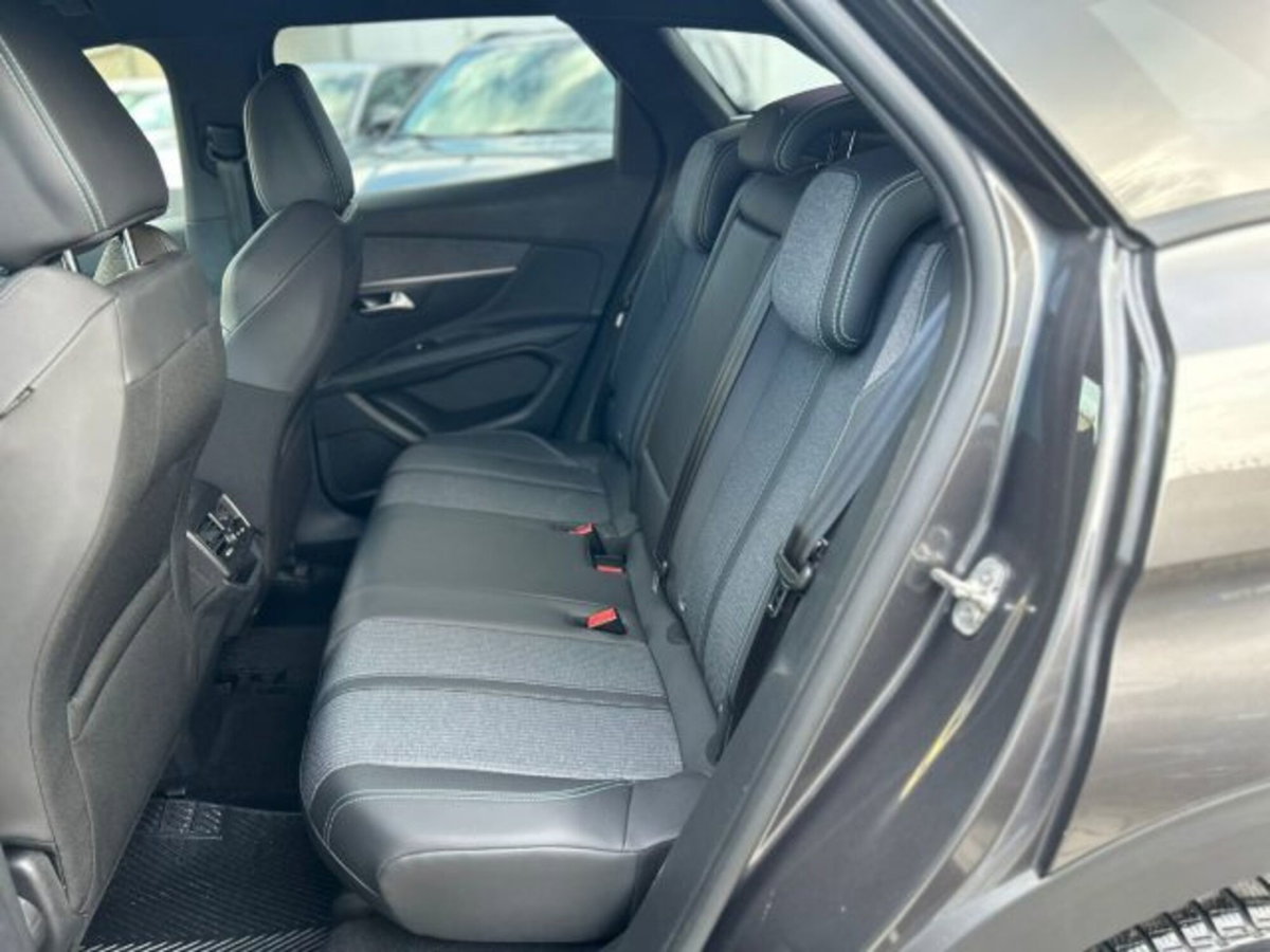 Peugeot 3008 BlueHDi 130 S&S EAT8 Allure Pack (16)