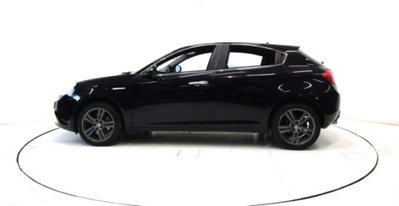 Alfa Romeo Giulietta 2.0 JTDm-2 Distinctive 170cv (19)