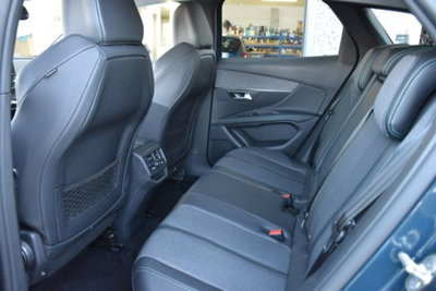 Peugeot 3008 BlueHDi 130 S&S Allure Pack (16)