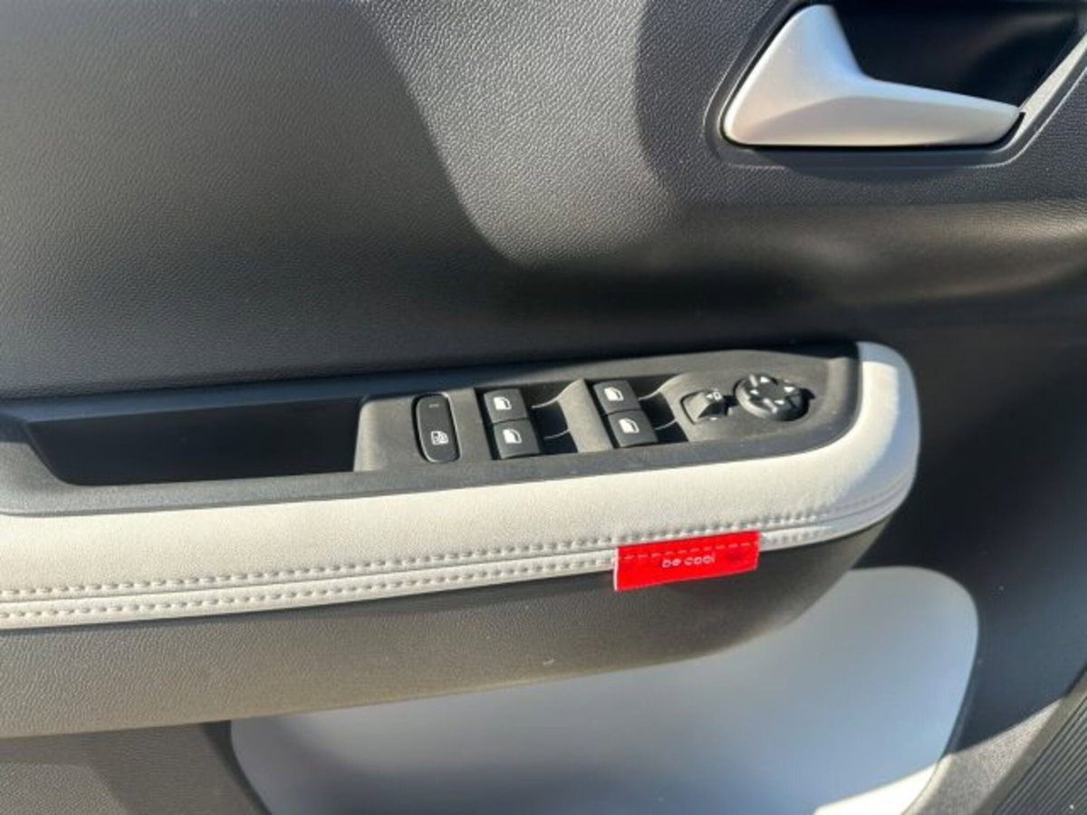 Citroen C3 1.2 puretech turbo Max 100cv s&s (8)