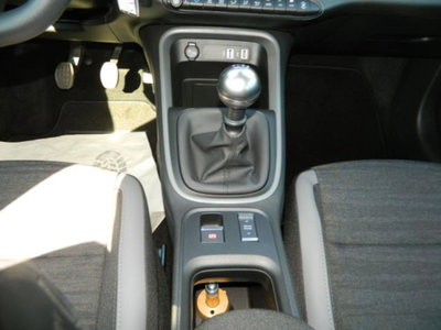 Jeep Avenger 1.2 turbo 85th Anniversary fwd 100cv (13)