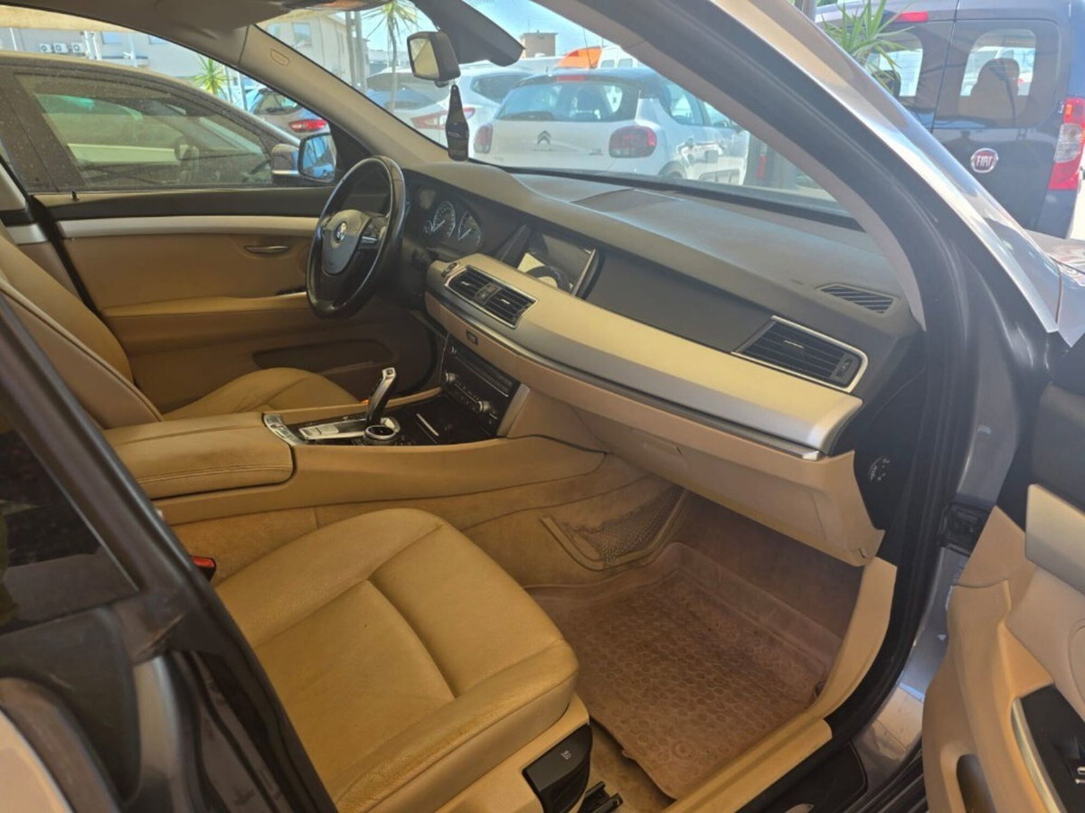 BMW Serie 5 Touring 530d  Futura (5)