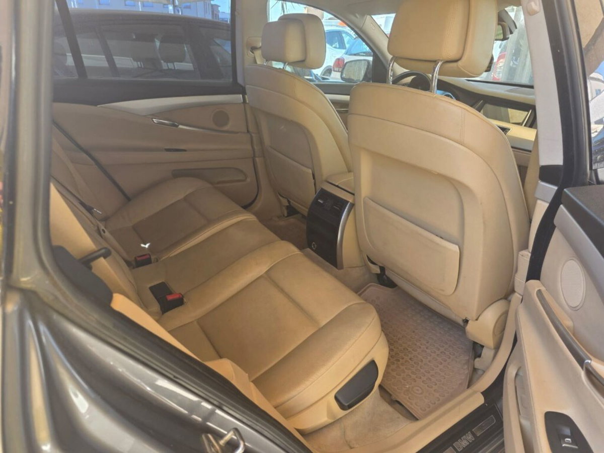 BMW Serie 5 Touring 530d  Futura (7)