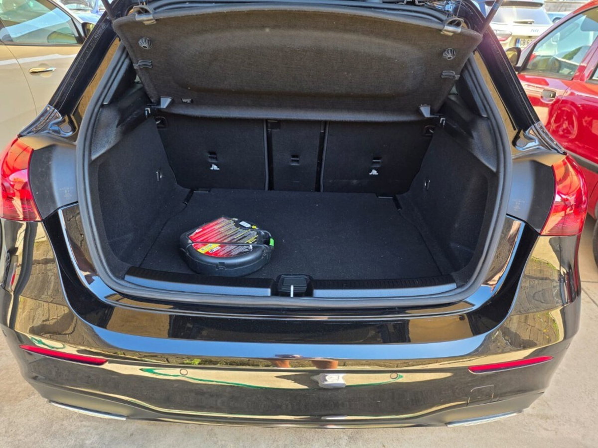 Mercedes-Benz Classe A 180 d AMG Line Premium Plus auto (5)