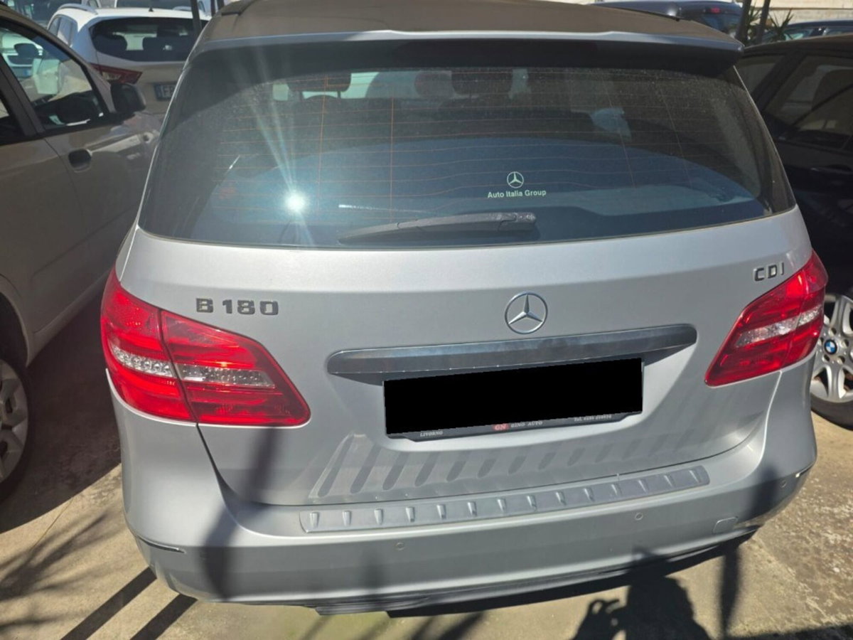 Mercedes-Benz Classe B 180 CDI BlueEFFICIENCY Premium (3)