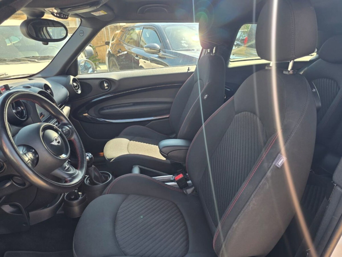 MINI Mini Paceman 1.6 Cooper D Paceman (5)