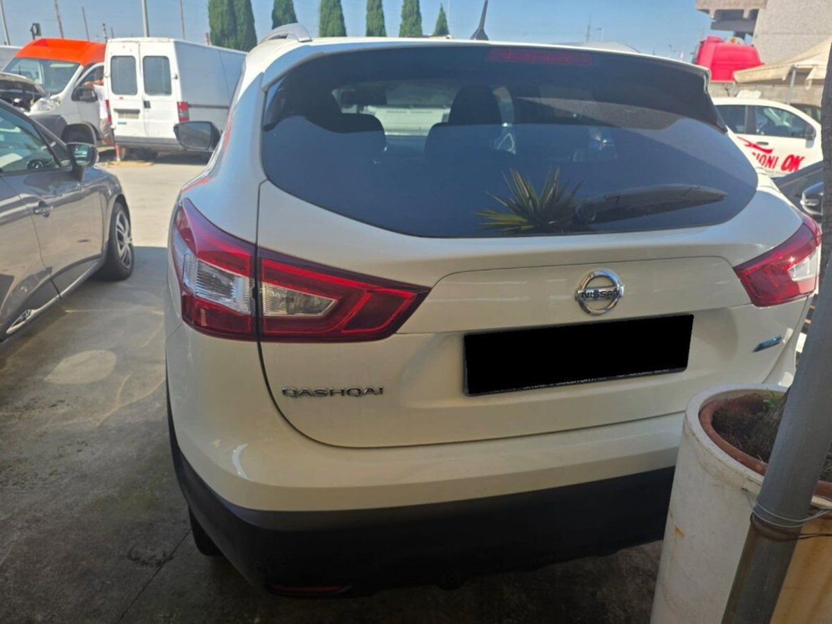 Nissan Qashqai 1.5 dCi 360 (4)