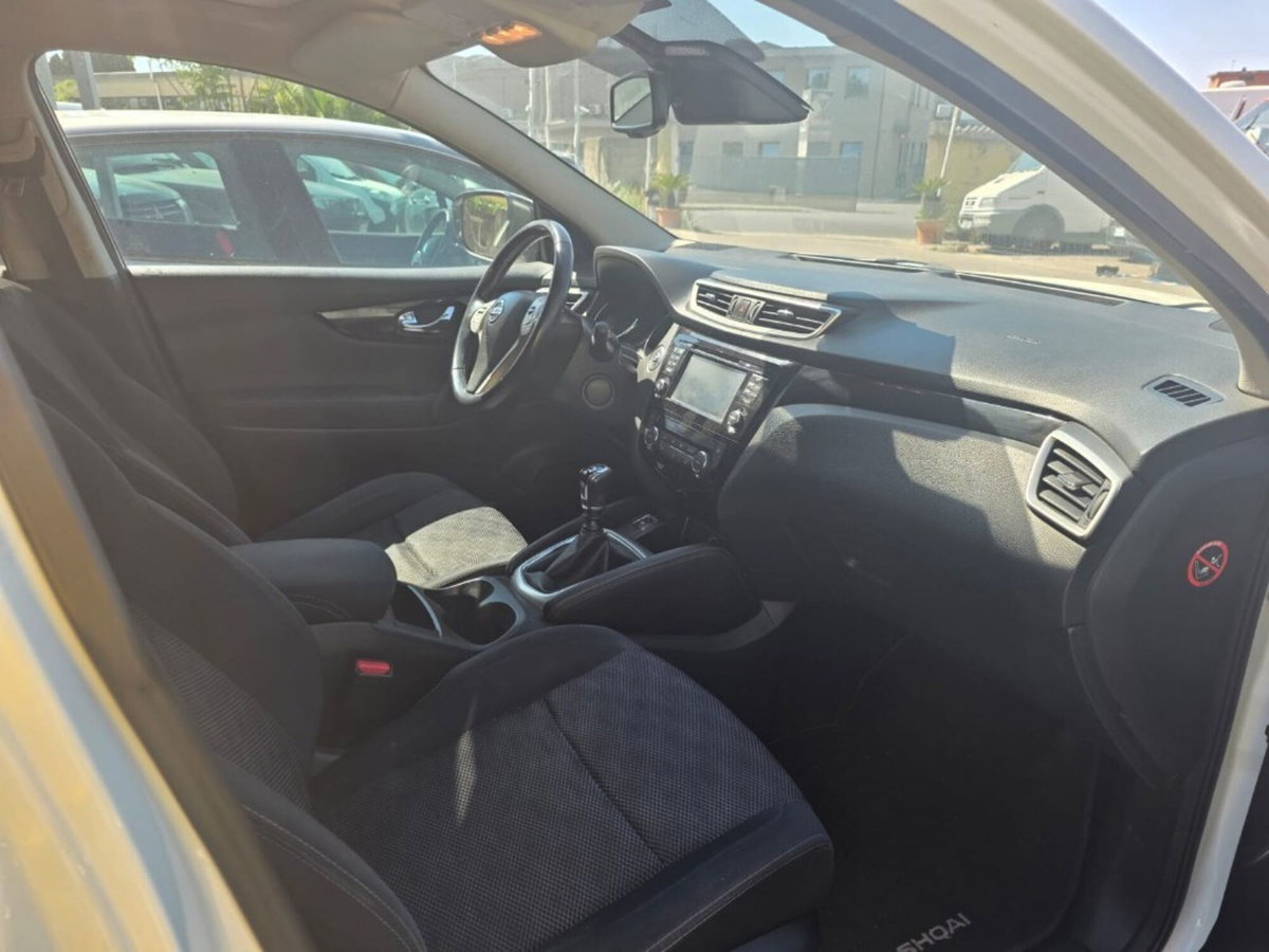 Nissan Qashqai 1.5 dCi 360 (5)