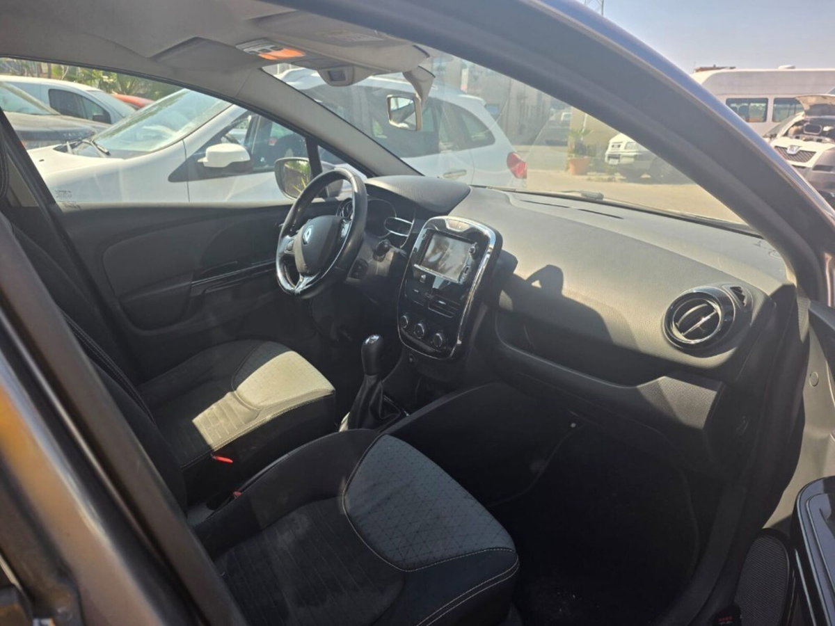 Renault Clio 0.9 TCe 12V 90CV Start&Stop 5 porte Energy (4)