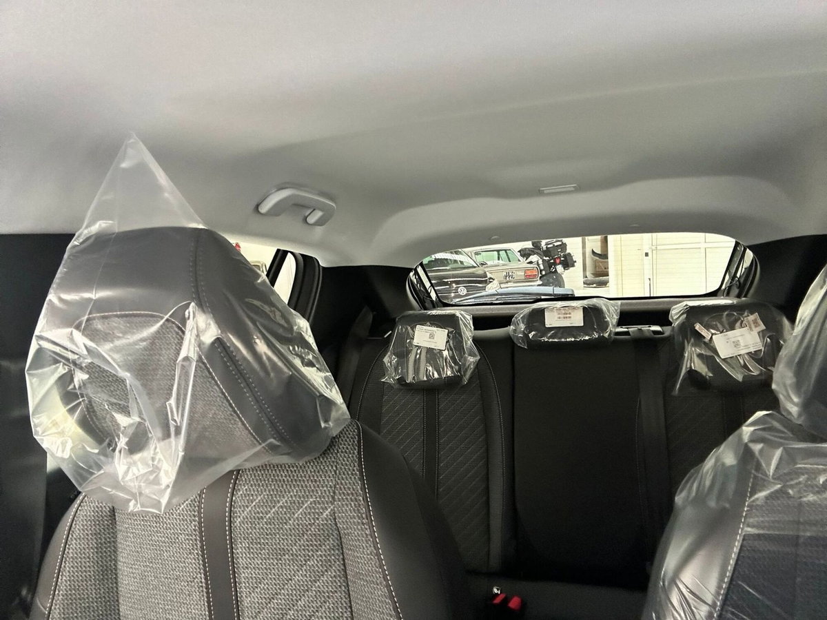 Peugeot 208 PureTech 100 Stop&Start 5 porte Allure (14)