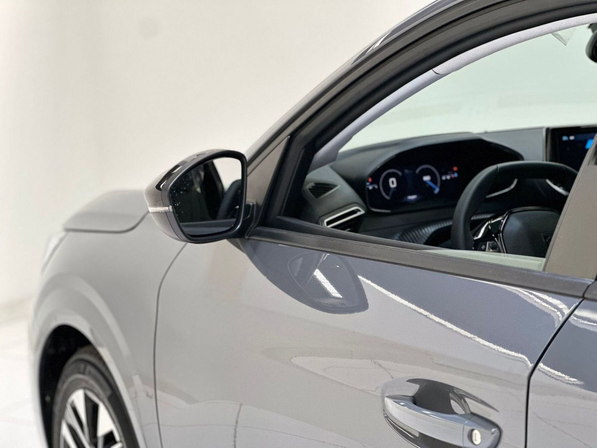 Peugeot 208 PureTech 100 Stop&Start 5 porte Allure (17)