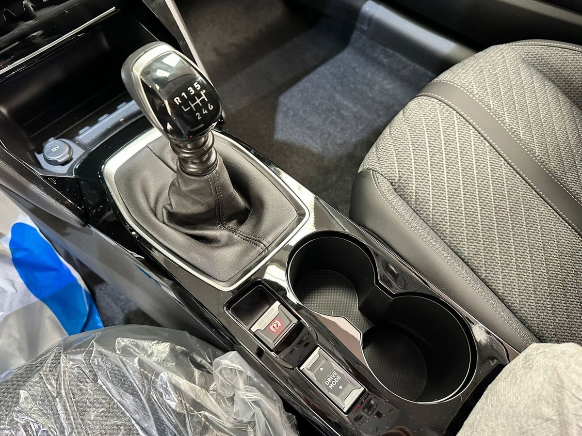 Peugeot 208 PureTech 100 Stop&Start 5 porte Allure (9)