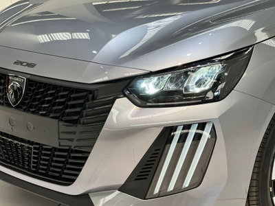 Peugeot 208 1.2 hybrid Style 110cv e-dcs 6 (17)
