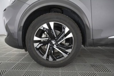 Peugeot 2008 PureTech 100 S&S Allure Pack (16)