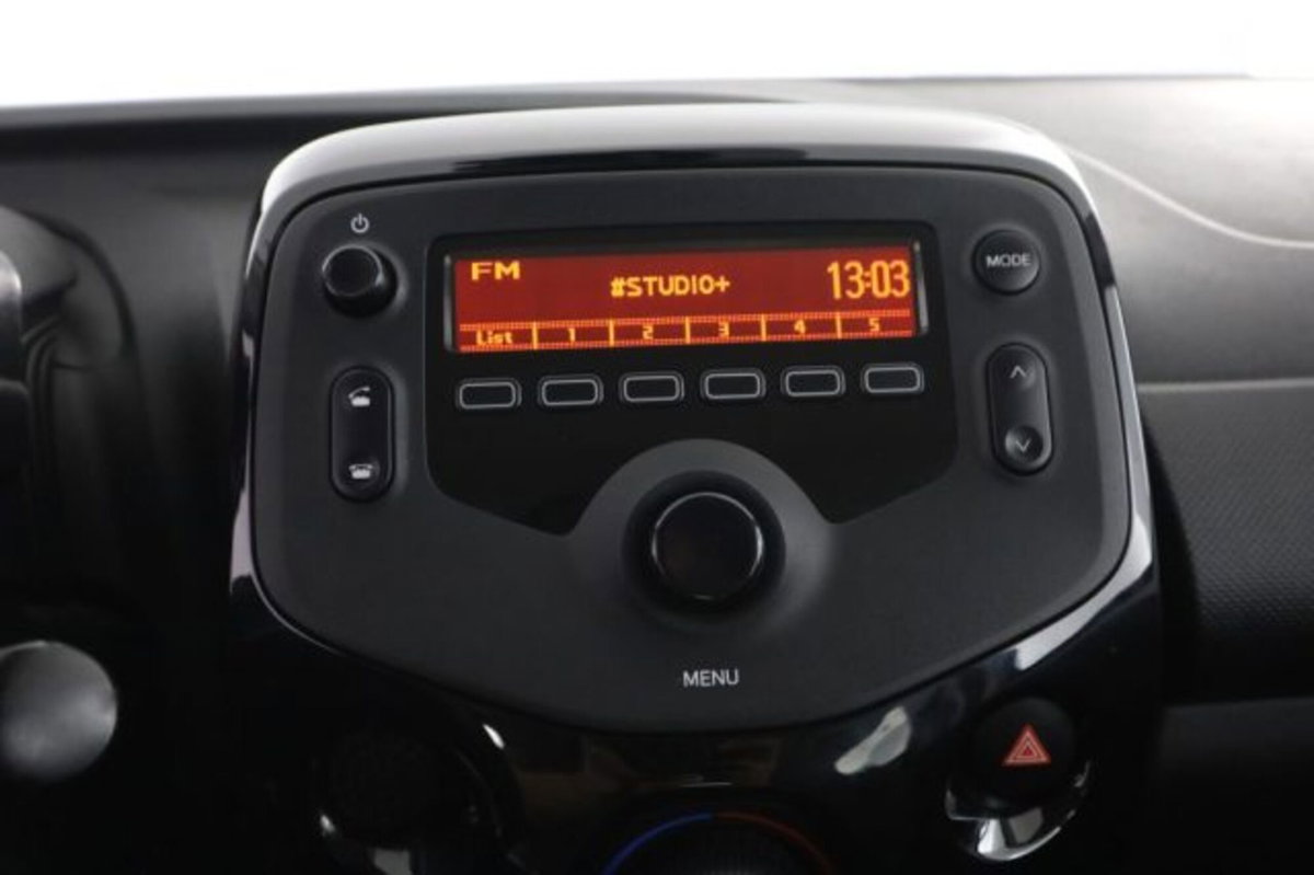 Citroen C1 C1 VTi 72 5 porte Feel (8)