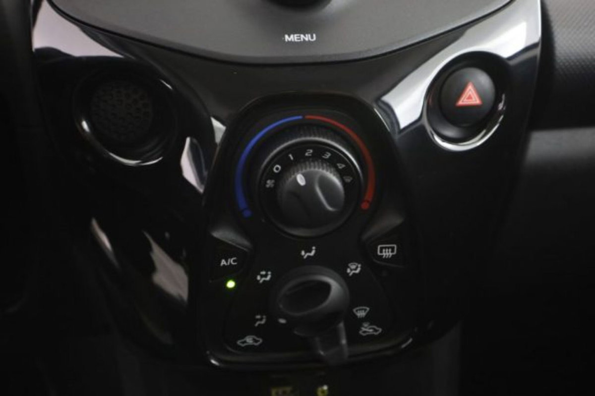 Citroen C1 C1 VTi 72 5 porte Feel (9)