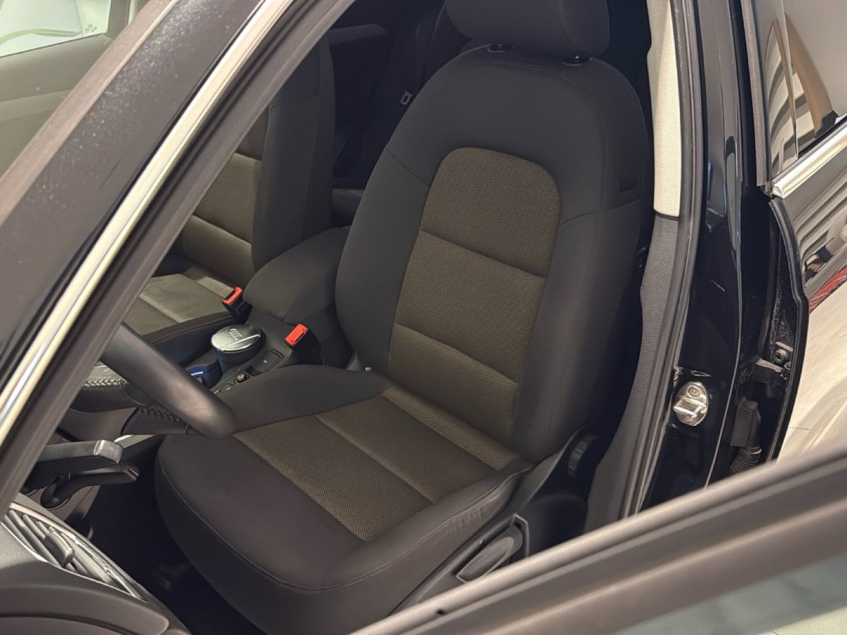 Audi Q3 2.0 TDI quattro S tronic S Line Edition (3)