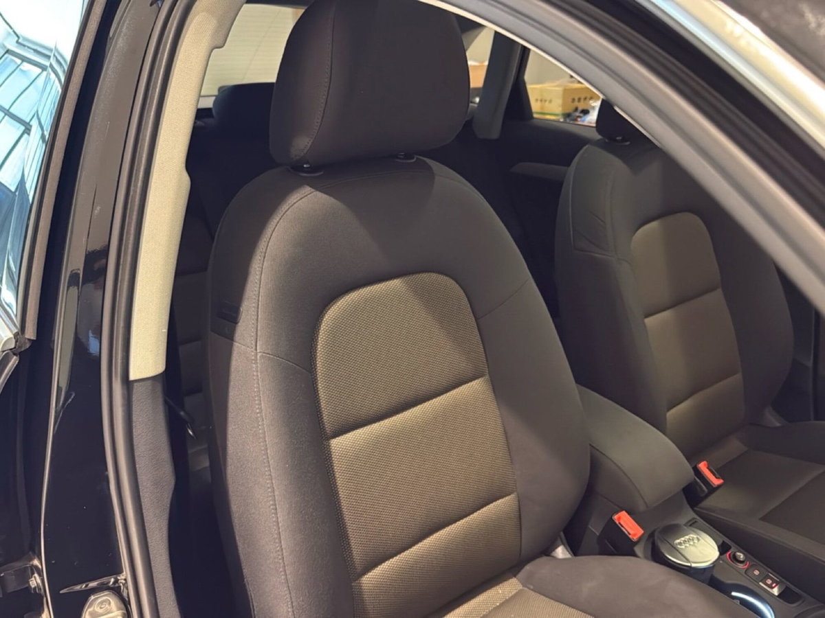 Audi Q3 2.0 TDI quattro S tronic S Line Edition (5)