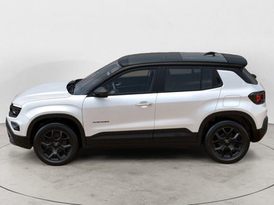 Jeep Avenger 1.2 turbo e-hybrid mhev Overland 4xe 145cv edct6 (3)