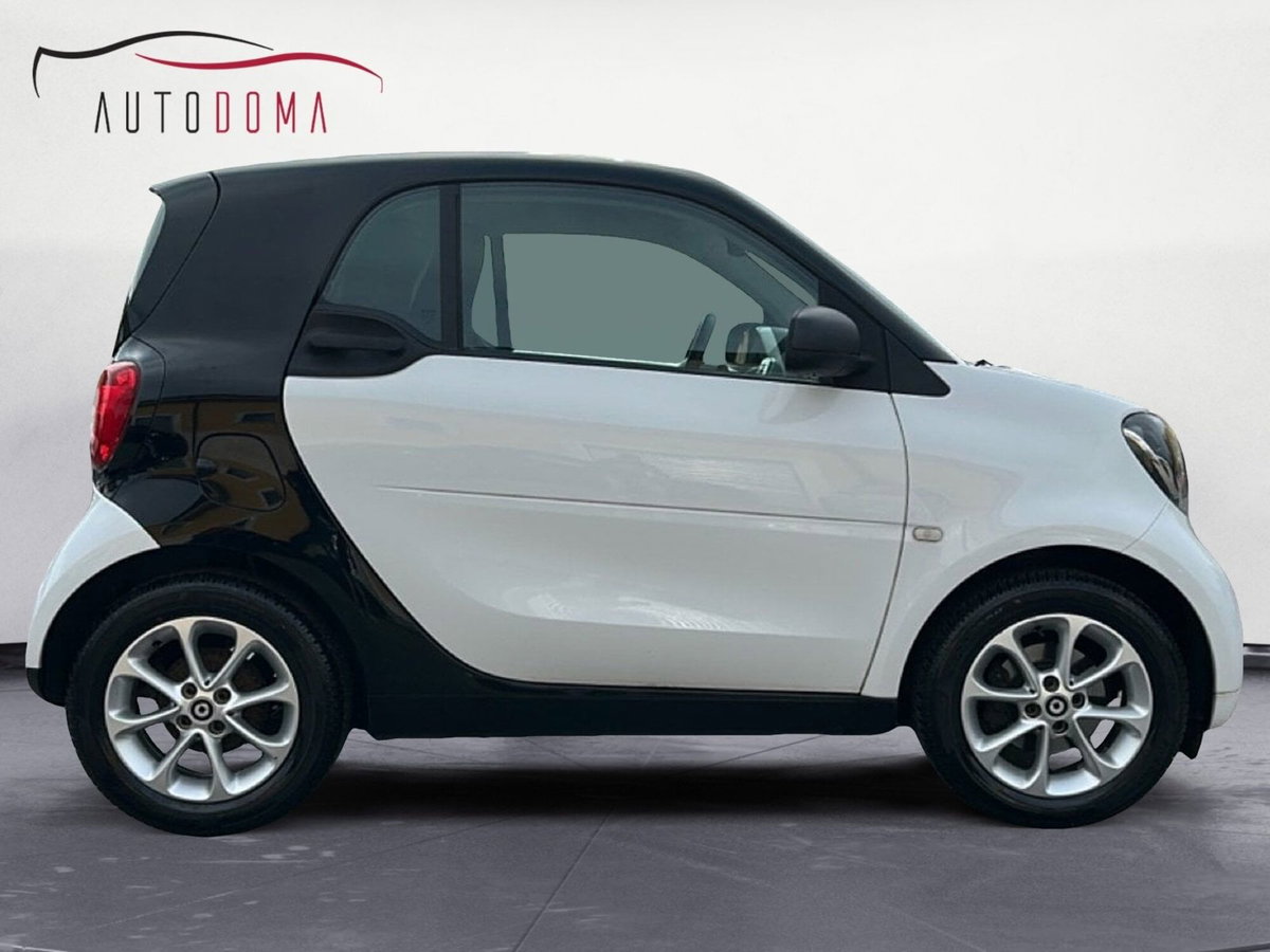 smart Fortwo 70 1.0 Youngster (2)