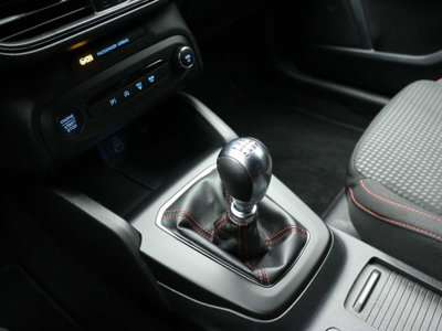 Ford Focus 1.0t ecoboost h ST-Line X 125cv (9)