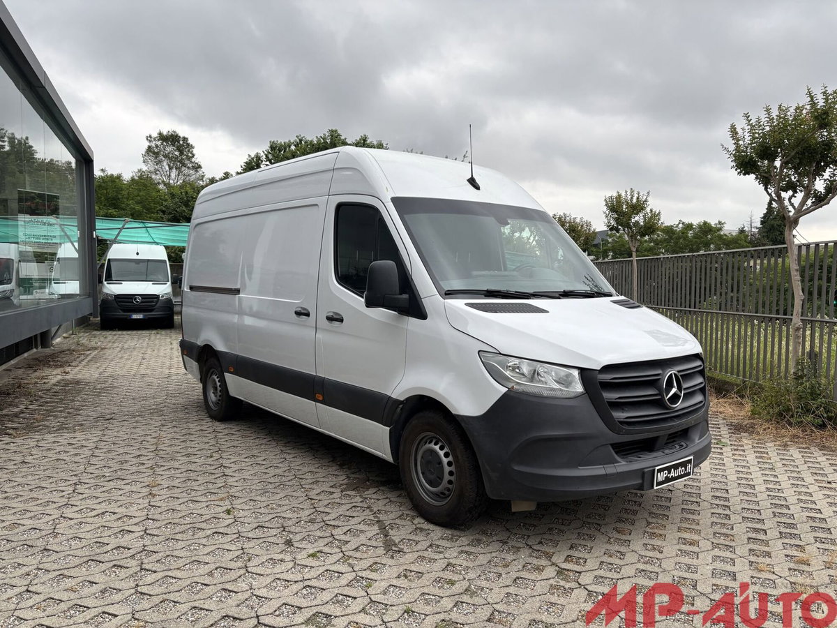 Mercedes-Benz Sprinter K43/35 315 CDI RWD TA Tourer (3)