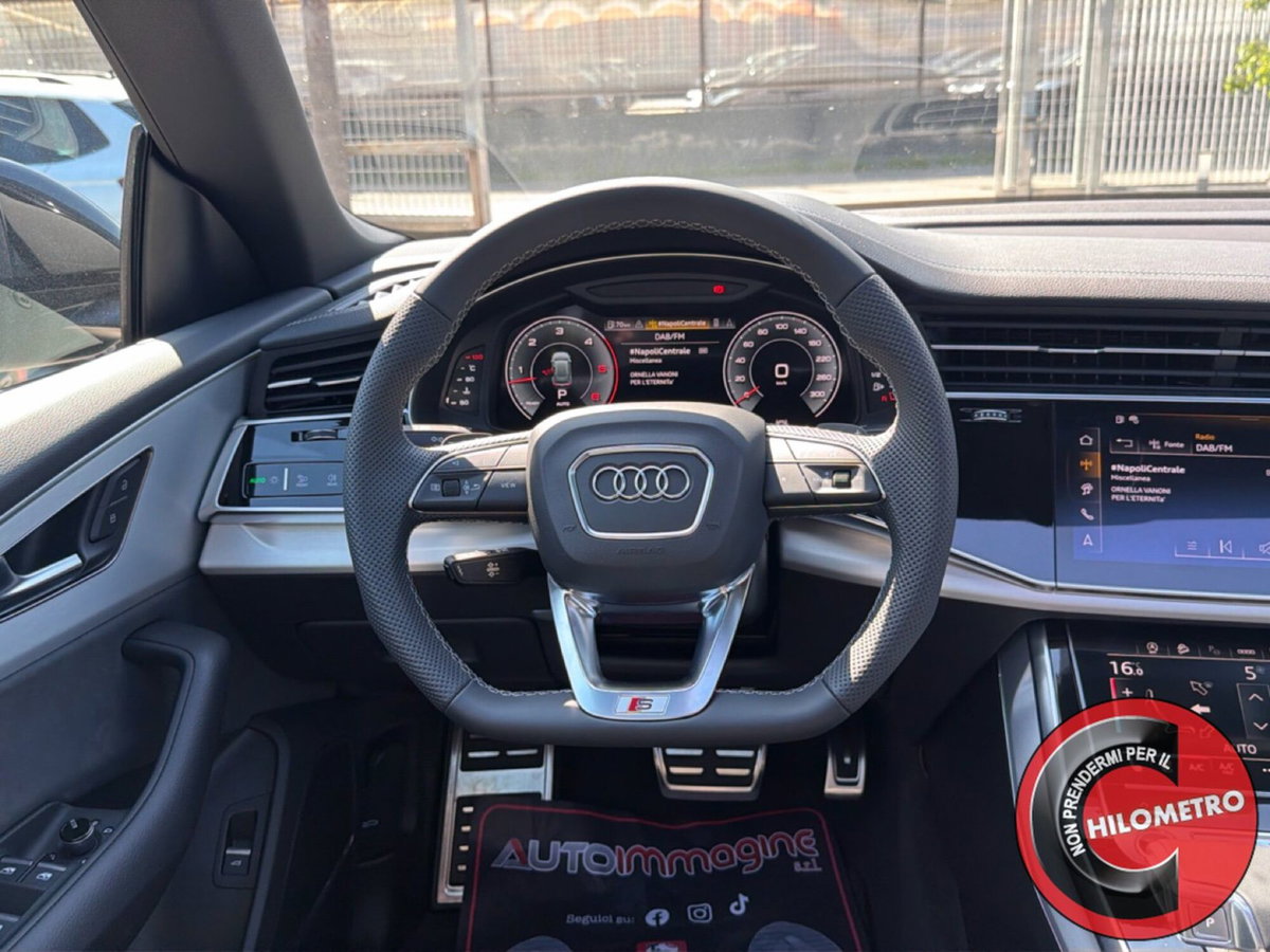 Audi Q8 3.0 tdi mhev S line edition quattro 286cv tiptronic (18)