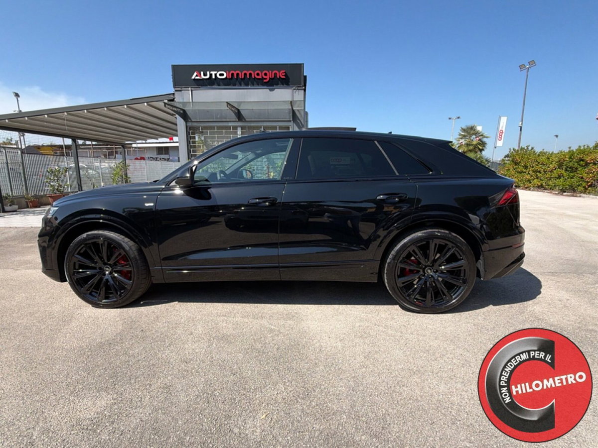 Audi Q8 3.0 tdi mhev S line edition quattro 286cv tiptronic (3)