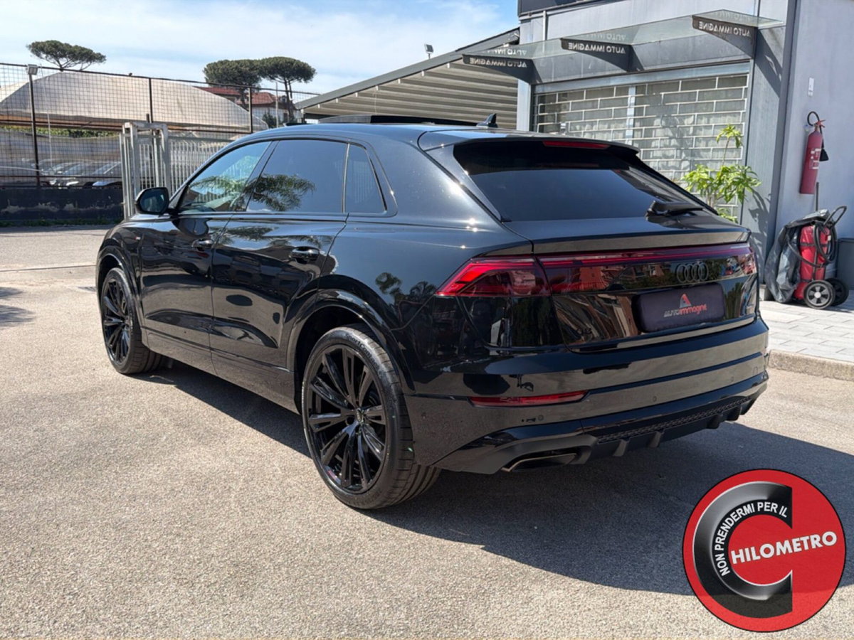 Audi Q8 3.0 tdi mhev S line edition quattro 286cv tiptronic (4)