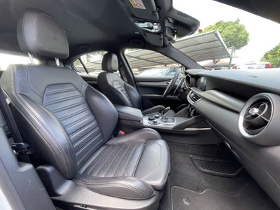 Alfa Romeo Stelvio Stelvio 2.2 Turbodiesel 210 CV AT8 Q4 Executive (14)
