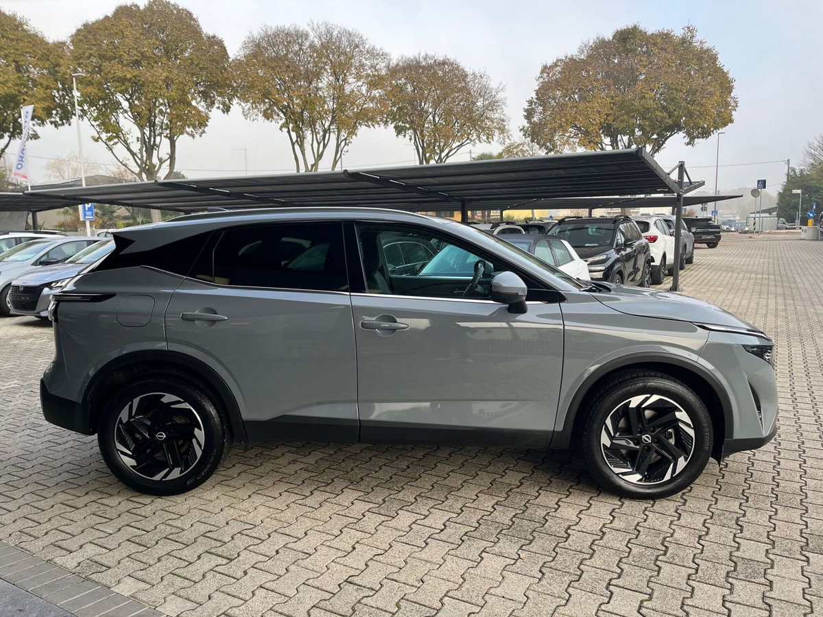 Nissan Qashqai 1.3 mhev N-Connecta 2wd 140cv (7)