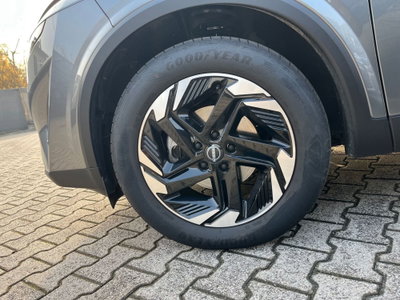 Nissan Qashqai 1.3 mhev N-Connecta 2wd 140cv (8)