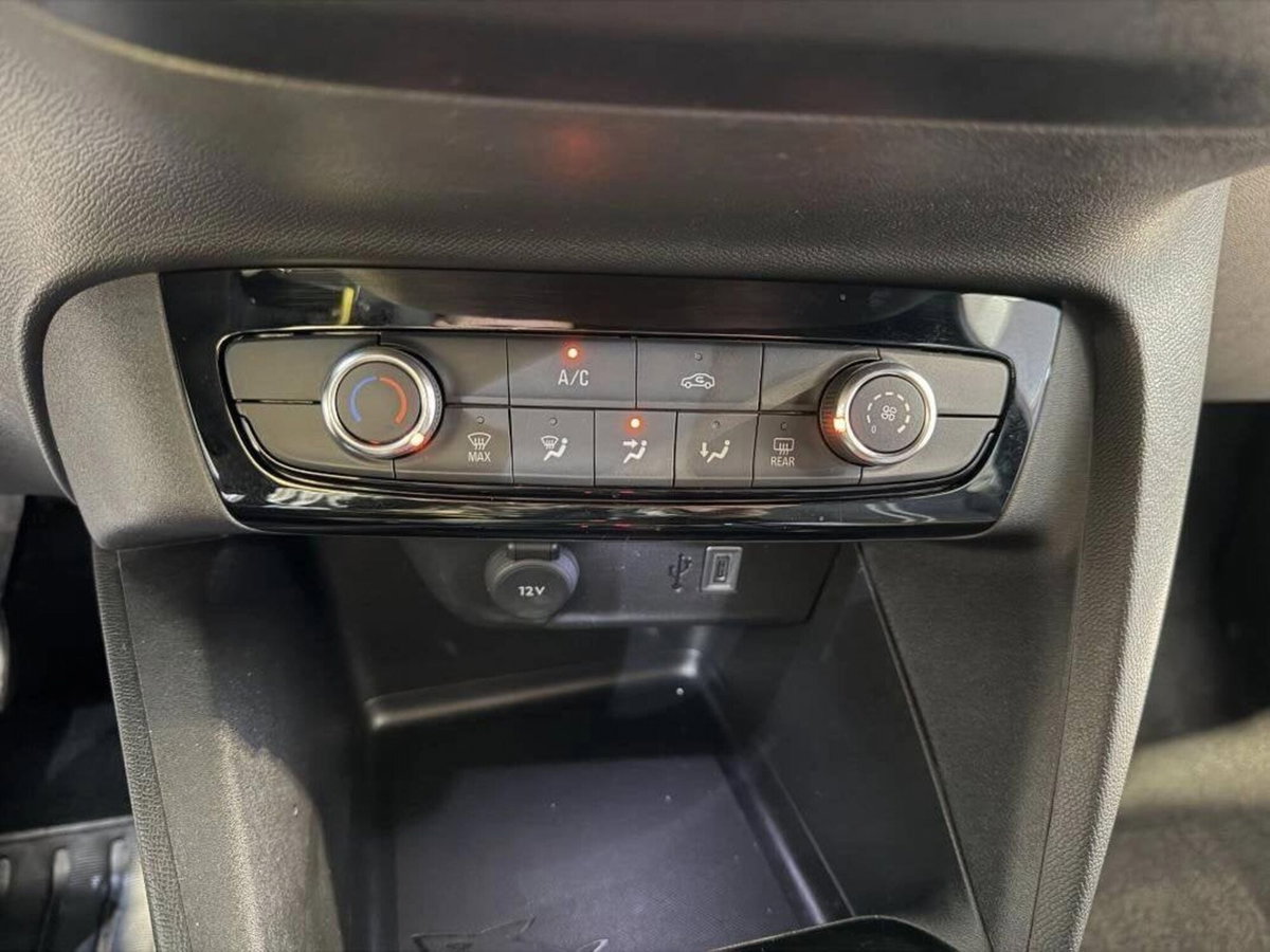Opel Corsa 1.2 hybrid GS 110cv dct6 (10)