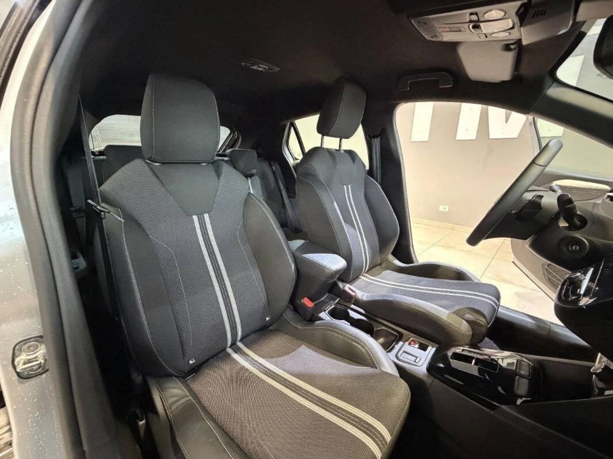 Opel Corsa 1.2 hybrid GS 110cv dct6 (12)
