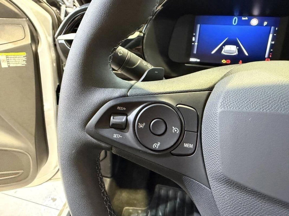 Opel Corsa 1.2 hybrid GS 110cv dct6 (6)