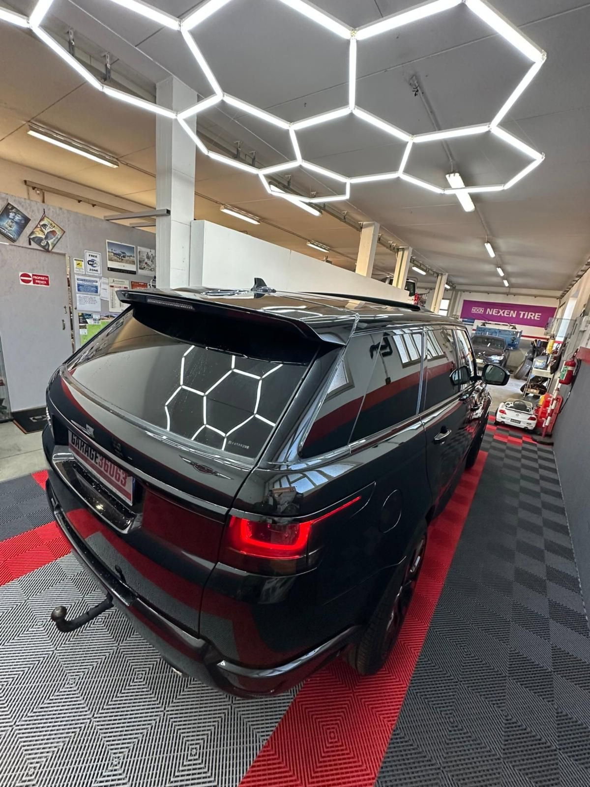 Land Rover Range Rover Sport 3.0 SDV6 Autobiography (19)