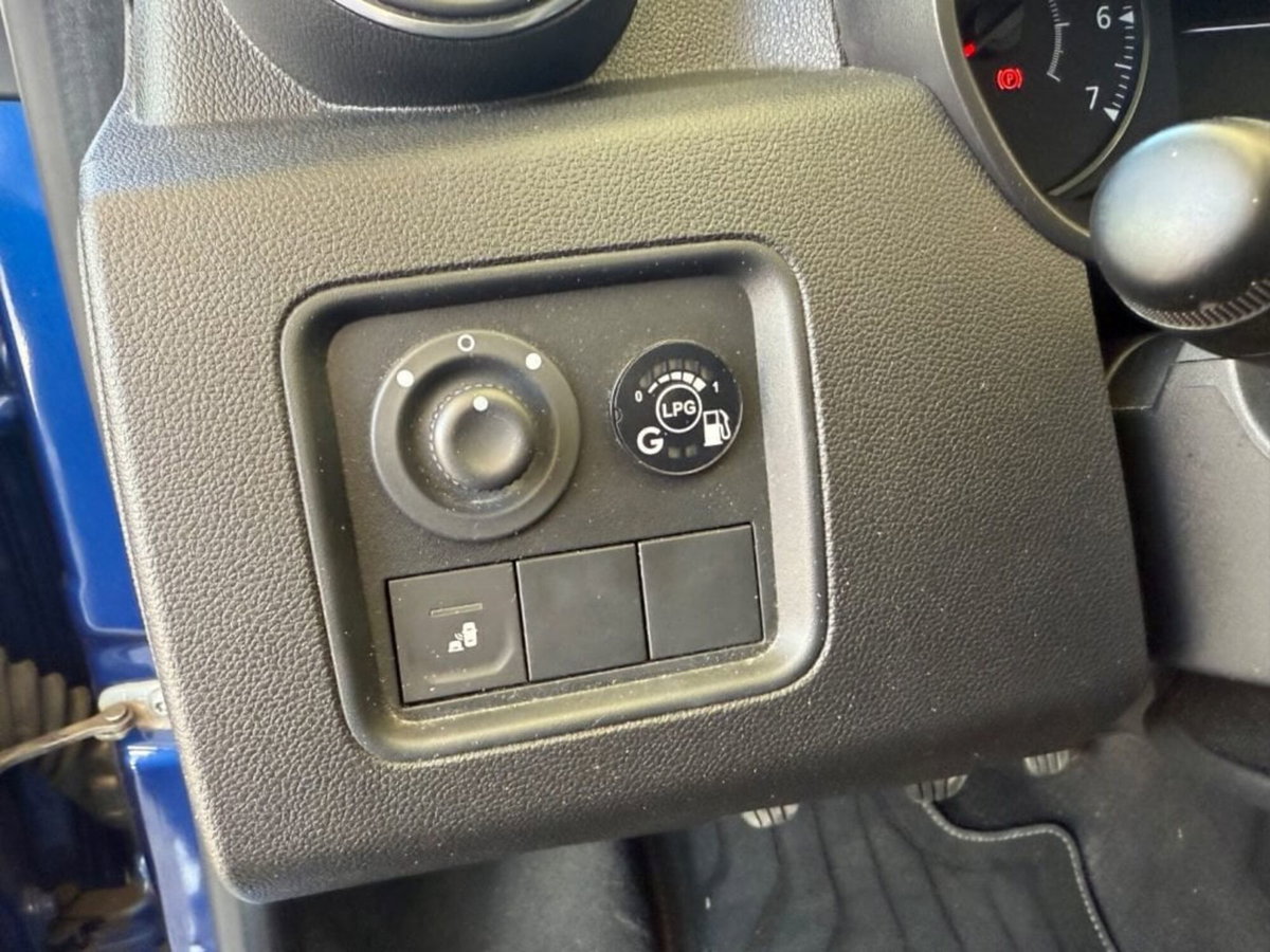 Dacia Duster 1.0 TCe GPL 4x2 Prestige (15)