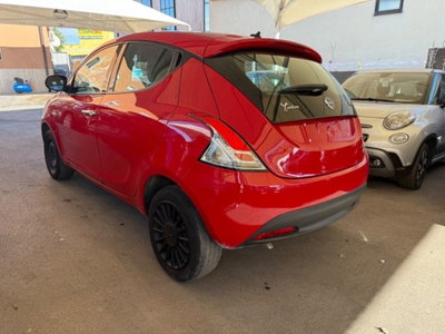 Lancia Ypsilon 1.2 69 CV 5 porte GPL Ecochic Silver (5)