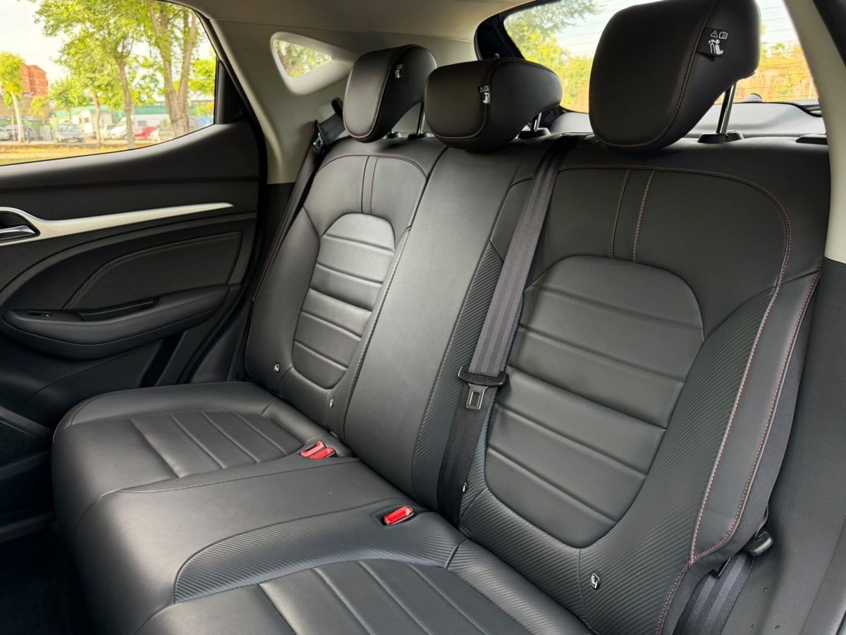 Mg ZS ZS 1.5 Luxury (9)