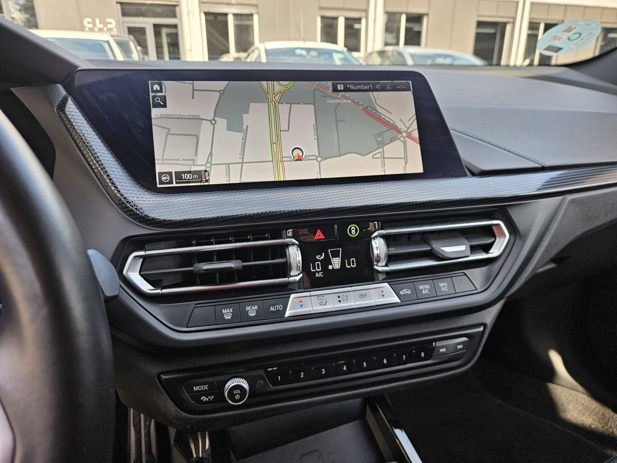 BMW Serie 1 5p. 118d 5p. Msport (14)